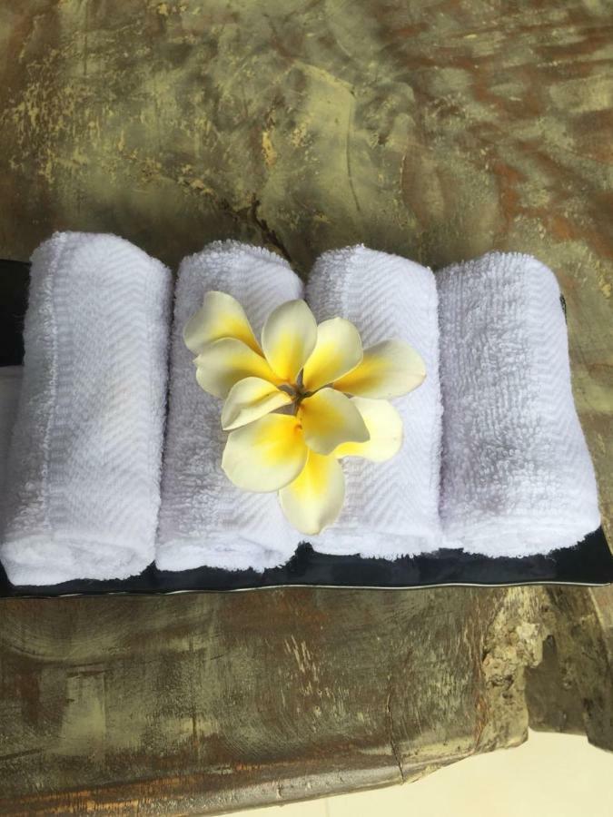 Villa Twin Lovina Екстериор снимка